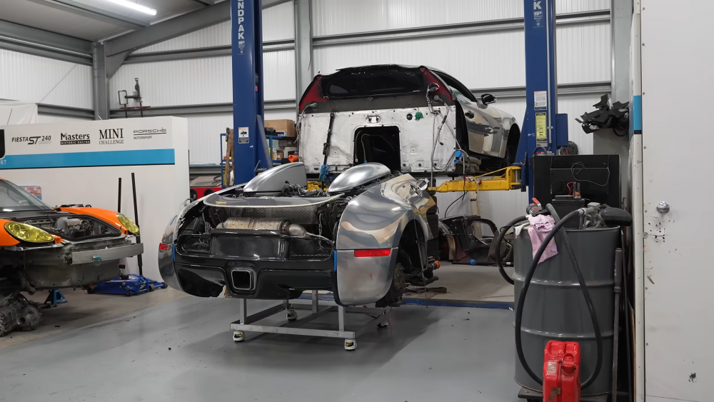 The Bugatti Veyron repair cost surprised viewers. (Picture: Cars and Money)